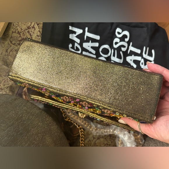 Authentic KURT GEIGER LONDON mirror/Crystals flap magnetic crossbody/ shoulder - Picture 15 of 16